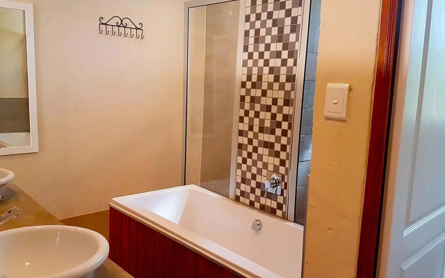 Rocky Hollow Guest Farm