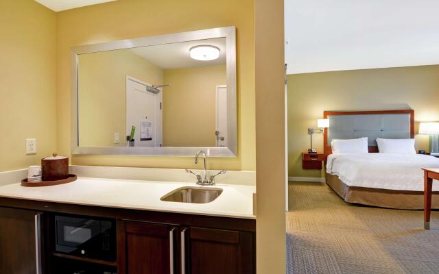 Hampton Inn & Suites Charleston Airport