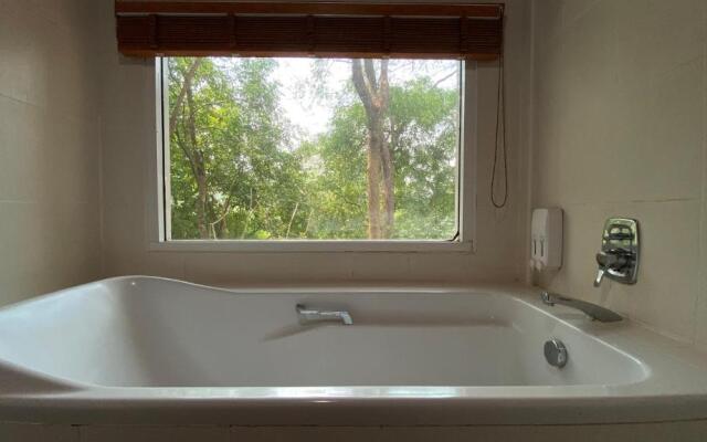 Saiyok River House