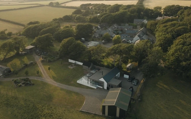 Hollywood Vibes in Pembrokeshire