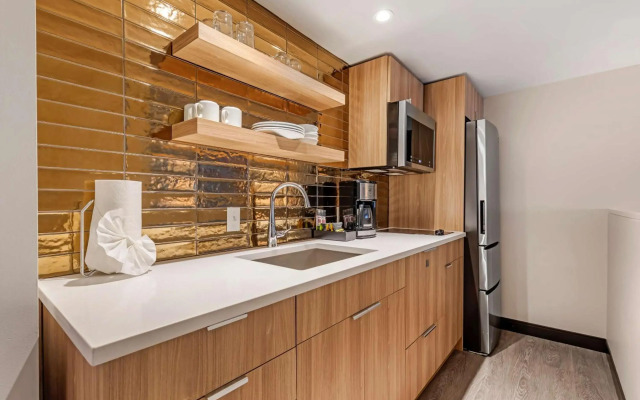 The Quincy, Ascend Hotel Collection