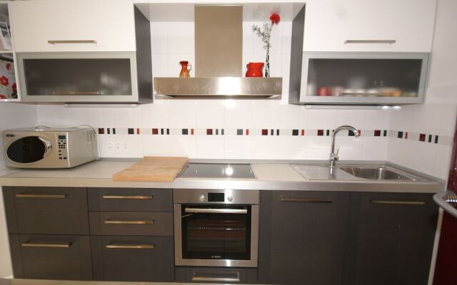 Spacious Apartment in Novi Vinodolski With Swimming Pool