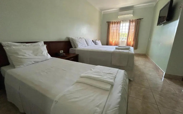 Italian Palace Hotel