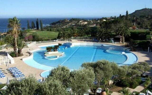 Garden level for 5 people with sea view