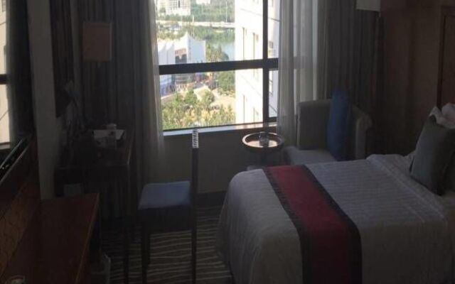 Baohua Harbour View Hotel