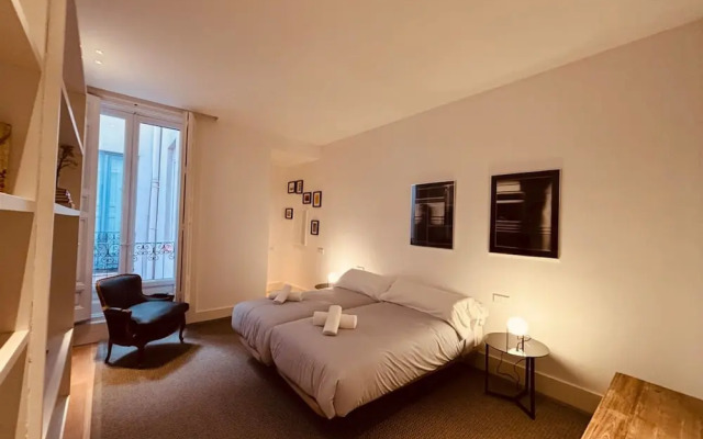 The Pelayo Majestic Luxury 3 Bedroom in Chueca