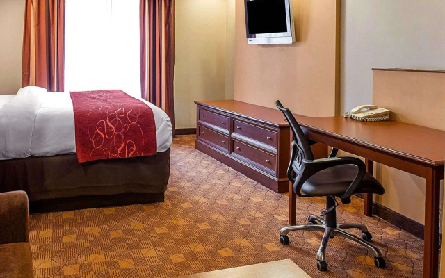 Comfort Suites Monaca