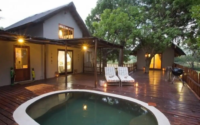 Ngama Tented Safari Lodge