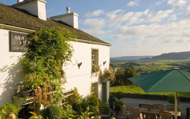Tipsy Gin Cottage