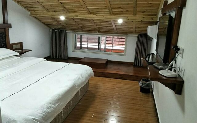 Zhangjiajie Village Inn