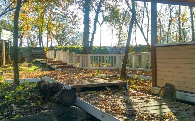 Творческий глэмпинг Скворечник