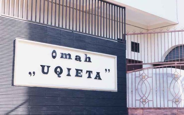 Omah Uqieta Homestay - 4 Bedrooms