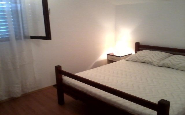 Apartment Darko - 100m from sea: A2 DVOSOBNI  Vir, Zadar riviera