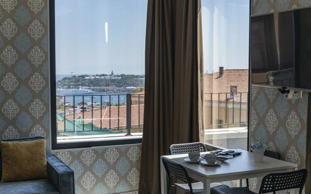 Royal Taksim Suites