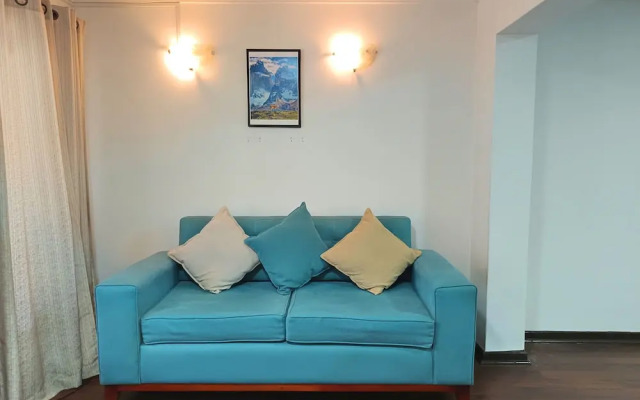 Hostel Rogiel Airport Transfer