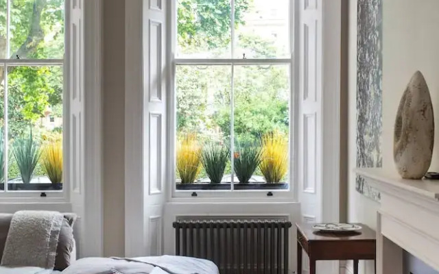 Nevern Square VIII by onefinestay