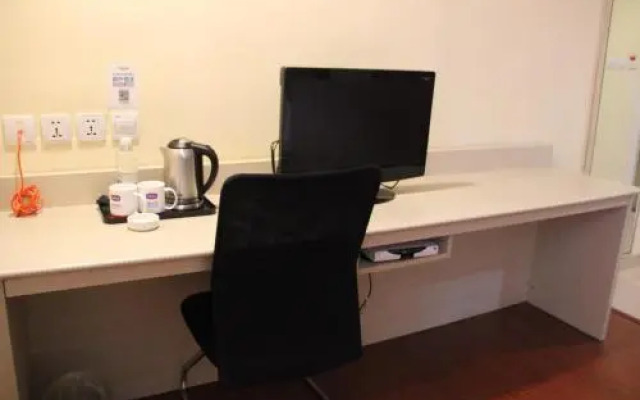 Hanting Hotel Qingdao Zhanqiao Branch