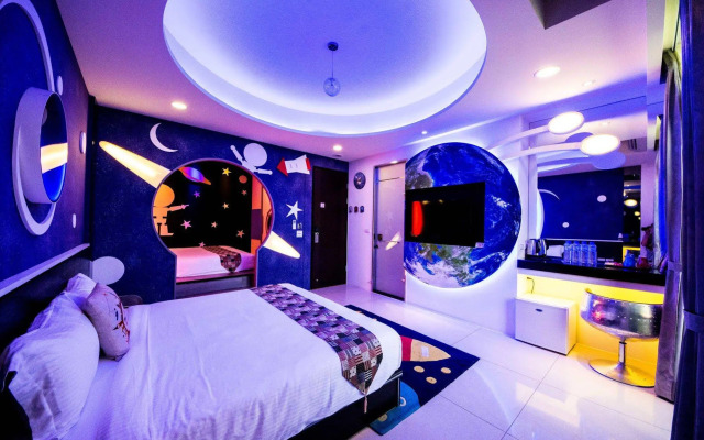 C'est La Vie No. 8 B&B
