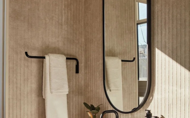 Archway Hotel & Residences