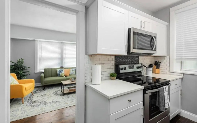 Trendy 1br in Garden District