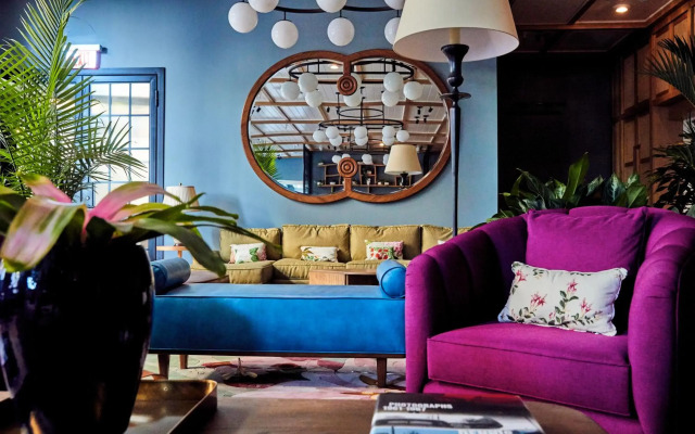 The Drayton Hotel Savannah, Curio Collection by Hilton