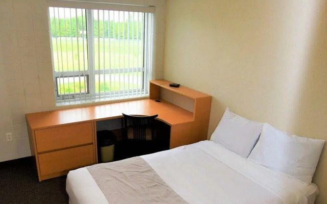 Residence & Conference Centre - London