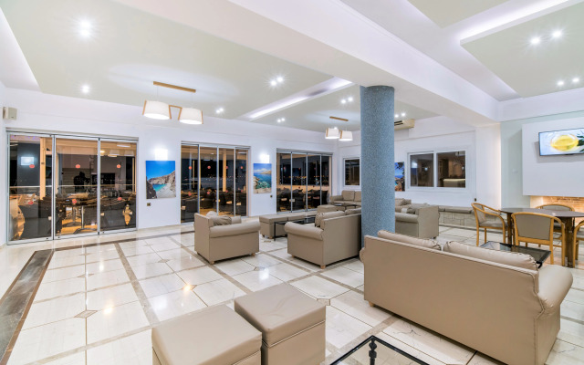 Horizon Beach Hotel
