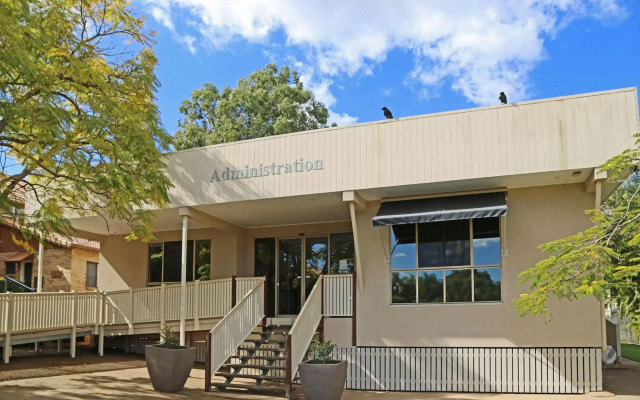 Quality Hotel Robertson Gardens