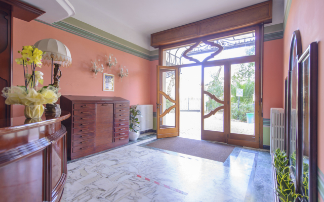 Palace Hotel Domus Mea