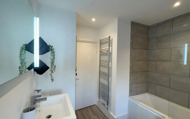 Luxury Ramsgate Harbour View By Adliv