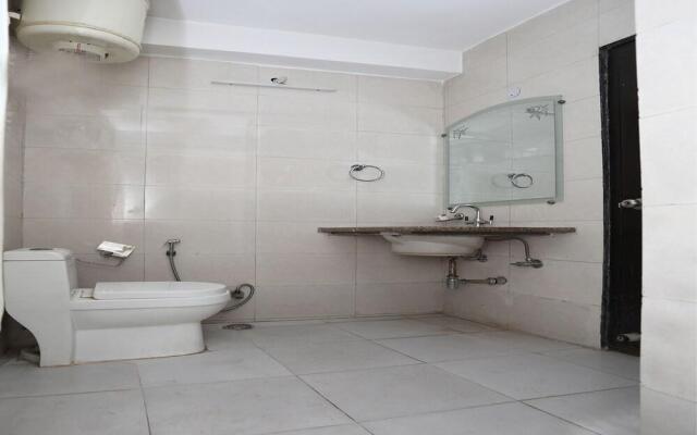 OYO 11605 Hotel Aravali Inn