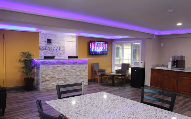 Westbridge Inn and Suites