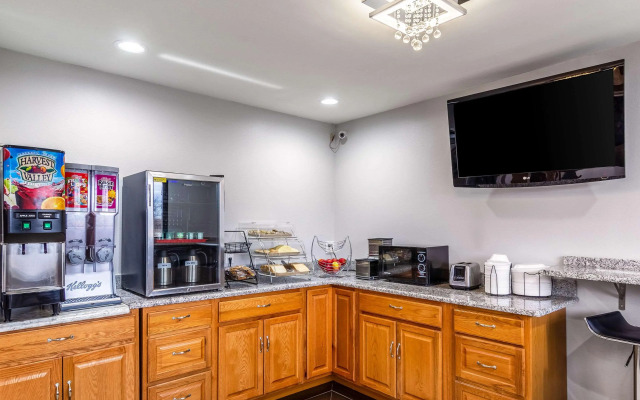 Red Roof Inn Walton - Richwood