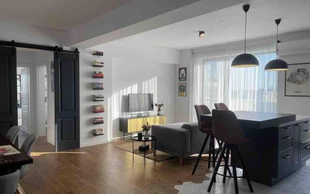 Modern 2-bedroom apartment in new residence