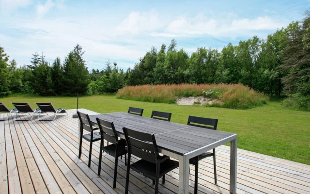 6 Person Holiday Home in Strandby-by Traum
