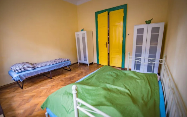 Mountain Tale - Hostel