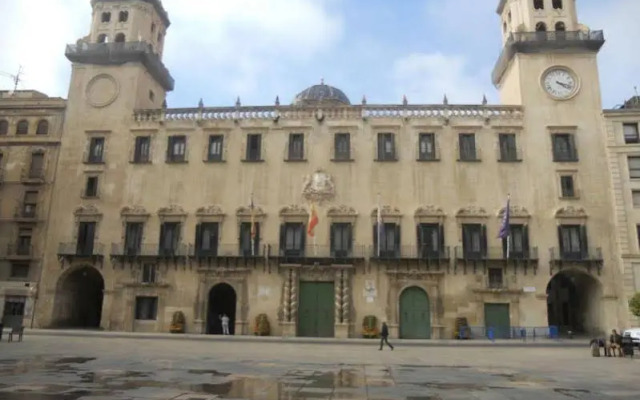 LC Hotel Urbano