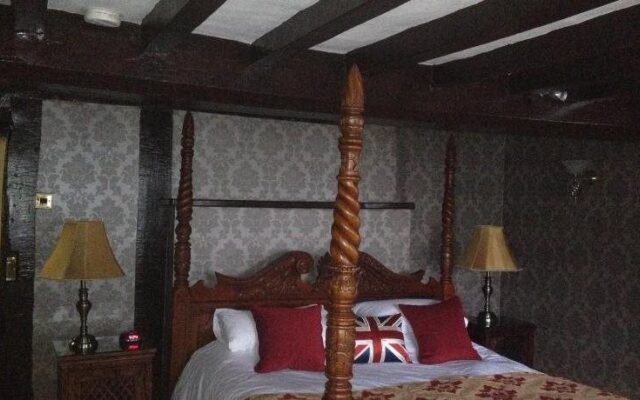 The Old Hall Country House