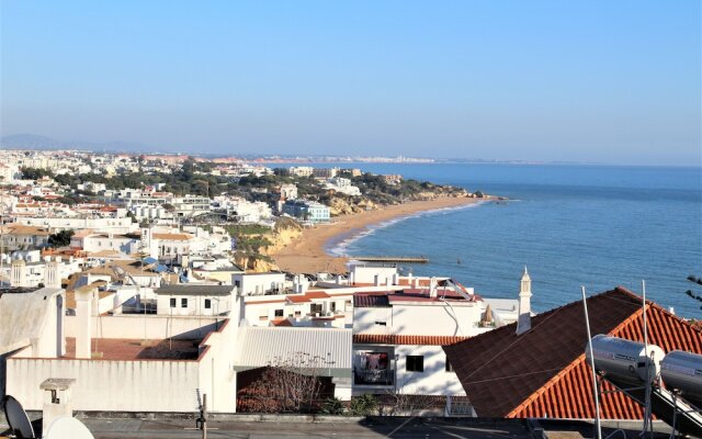 Cerro Albufeira sea View