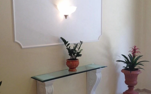 Classical apartment near Acropolis with roof garden
