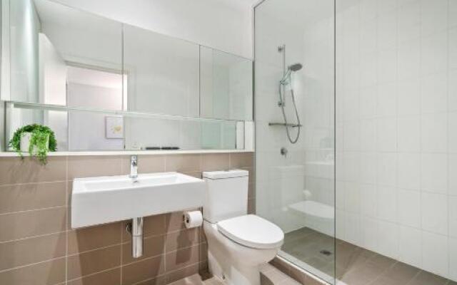 Complete Host Leopold Apartments