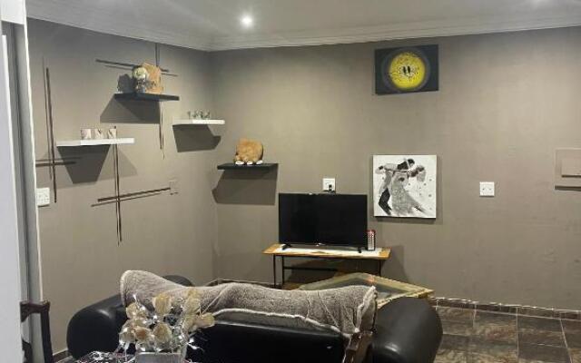 Stay at Route 27 - Apartment