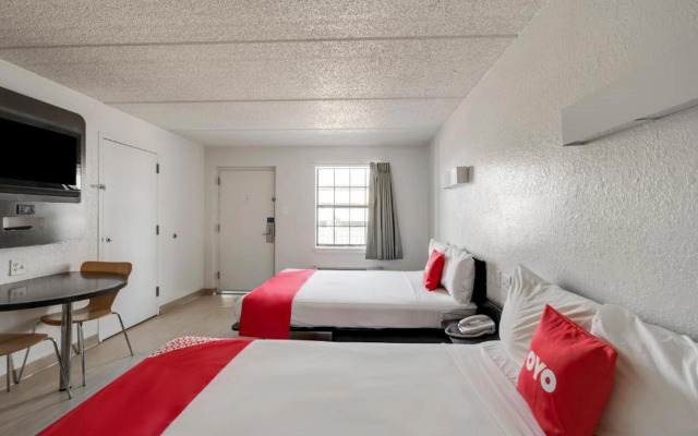 OYO Hotel Houston Katy Freeway
