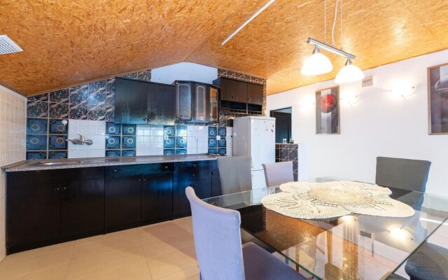 Nice Apartment in Benkovac With Wifi and 3 Bedrooms