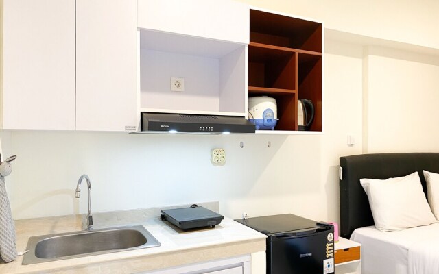 Homey And Simply Look Studio Meikarta Apartment