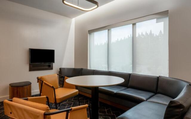 Courtyard by Marriott Columbus Airport