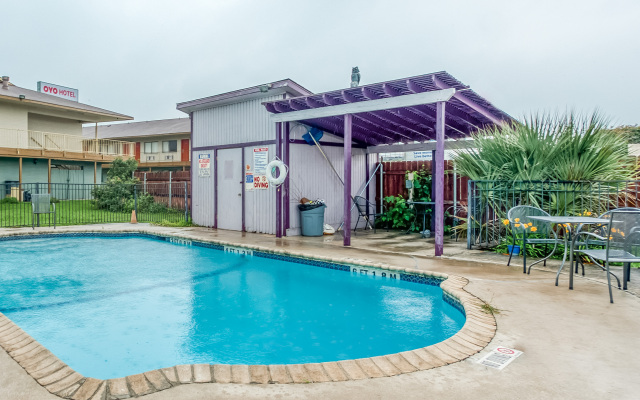 OYO Hotel San Antonio East