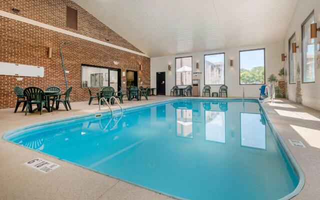 Quality Inn & Suites Zanesville City Center