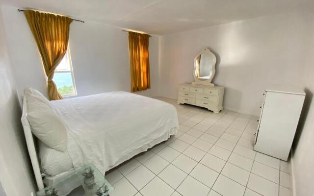 Deluxe Montego Bay Club Studio & Suites