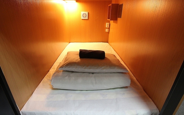 Homebox Capsule Hotel